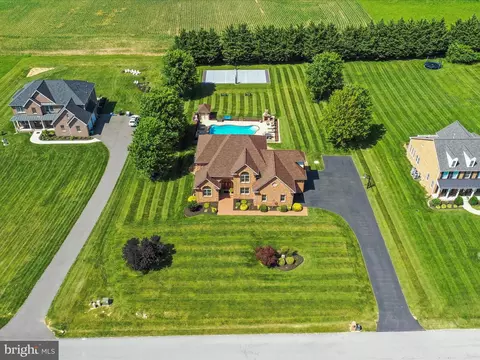 View/Area - 22124 Whitestone Ct, Smithsburg, MD 21783 photo 8 of 12