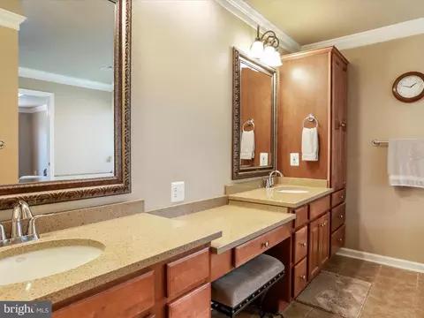 Bath - 22124 Whitestone Ct, Smithsburg, MD 21783 photo 4 of 9