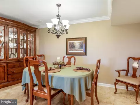 Dining - 22124 Whitestone Ct, Smithsburg, MD 21783 photo 2 of 3