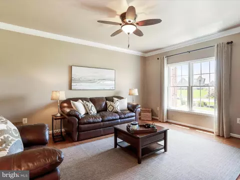 Living - 22124 Whitestone Ct, Smithsburg, MD 21783 photo 1 of 8