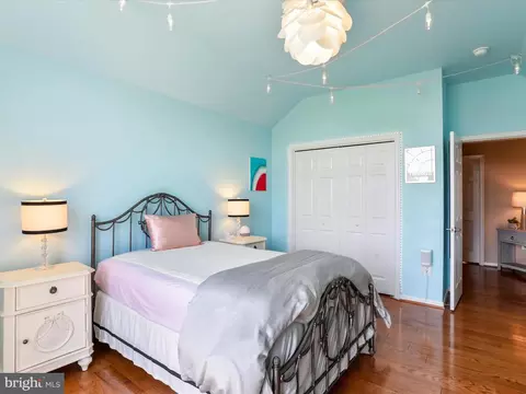 Bedroom - 22124 Whitestone Ct, Smithsburg, MD 21783 photo 8 of 10