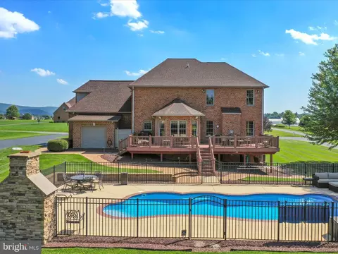 Exterior - 22124 Whitestone Ct, Smithsburg, MD 21783 photo 11 of 16