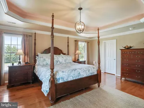 Bedroom - 22124 Whitestone Ct, Smithsburg, MD 21783 photo 4 of 10
