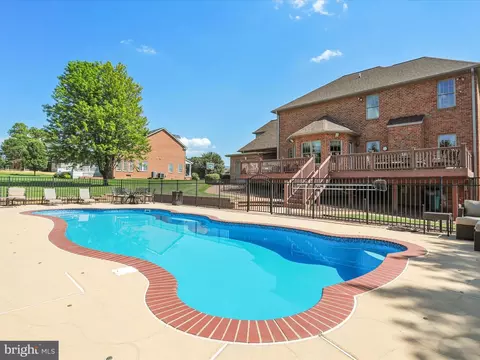 Exterior - 22124 Whitestone Ct, Smithsburg, MD 21783 photo 7 of 16