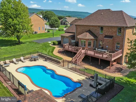 Exterior - 22124 Whitestone Ct, Smithsburg, MD 21783 photo 14 of 16
