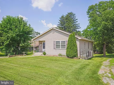 8660 Downsville Pike, Williamsport, MD 21795
