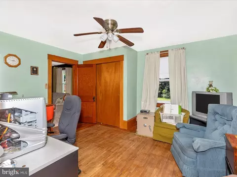 43 Crystal Falls Dr, Smithsburg, MD 21783 photo 18