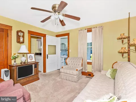 43 Crystal Falls Dr, Smithsburg, MD 21783 photo 14