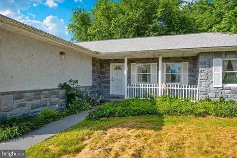 13751 Barnhart Rd, Clear Spring, MD 21722 photo 2