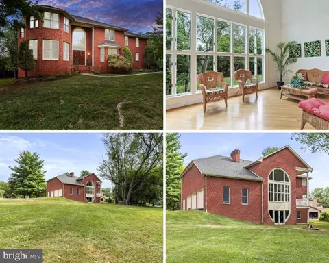 11724 Mockingbird Ln, Hagerstown, MD 21742