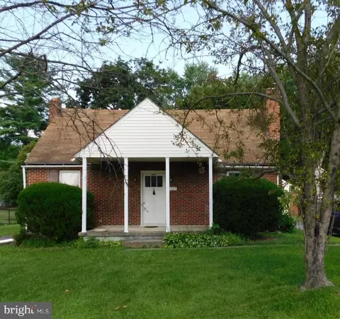 11807 Clearview Rd, Hagerstown, MD 21742