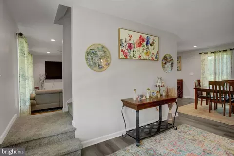 Entry Way - 13435 Kretsinger Rd, Smithsburg, MD 21783 photo 1 of 8