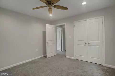 Entry Way - 13435 Kretsinger Rd, Smithsburg, MD 21783 photo 6 of 8