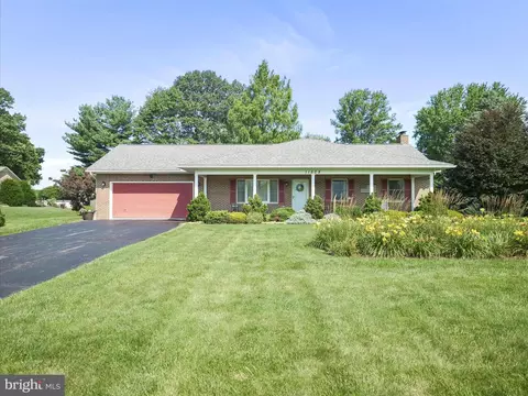 11808 Saint Marys Ct, Smithsburg, MD 21783