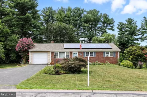 13828 Paradise Church Rd, Hagerstown, MD 21742