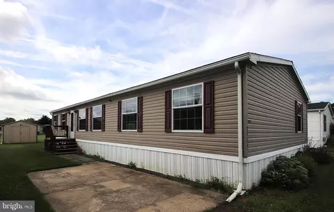 16847 Longfellow Ct, Hagerstown, MD 21740