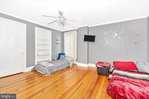 Bedroom - 34 Water St W, Smithsburg, MD 21783 photo 5 of 8