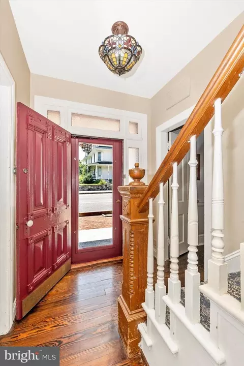 Entry Way - 34 Water St W, Smithsburg, MD 21783 photo 2 of 10