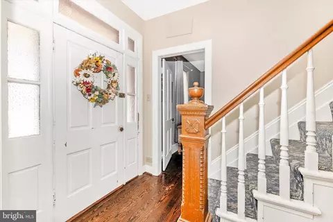 Entry Way - 34 Water St W, Smithsburg, MD 21783 photo 3 of 10