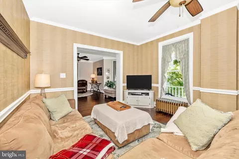 Living - 34 Water St W, Smithsburg, MD 21783 photo 2 of 2