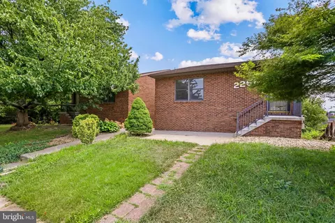 226 230 Wakefield Rd, Hagerstown, MD 21740