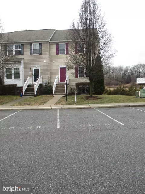 10348 Bridle Ct, Hagerstown, MD 21740