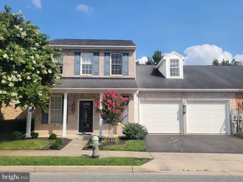 1852 Meridian Dr, Hagerstown, MD 21742