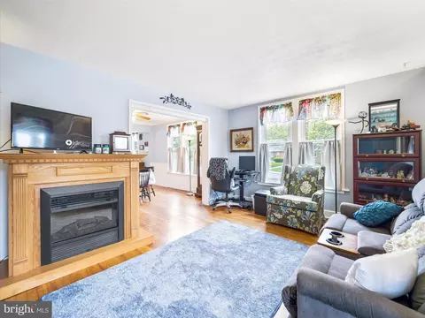 Living - 39 N Maple Ave, Smithsburg, MD 21783 photo 1 of 1
