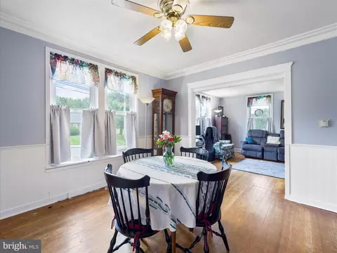 Dining - 39 N Maple Ave, Smithsburg, MD 21783 photo 3 of 3
