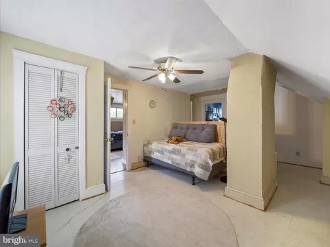 Bedroom - 39 N Maple Ave, Smithsburg, MD 21783 photo 7 of 8