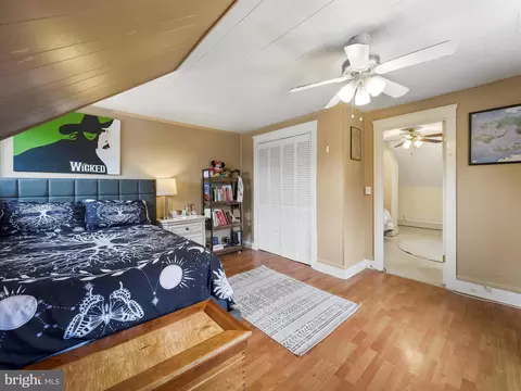 Bedroom - 39 N Maple Ave, Smithsburg, MD 21783 photo 5 of 8