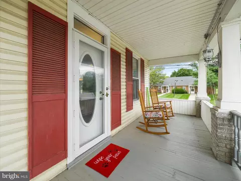 Exterior - 39 N Maple Ave, Smithsburg, MD 21783 photo 4 of 11