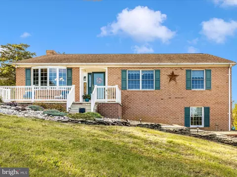 12074 Kemps Mill Rd, Williamsport, MD 21795