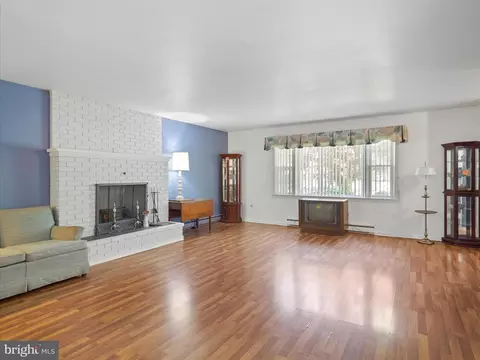 833 Armstrong Ave, Hagerstown, MD 21740