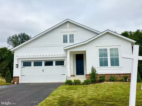 13815 Pulaski Dr, Hagerstown, MD 21742