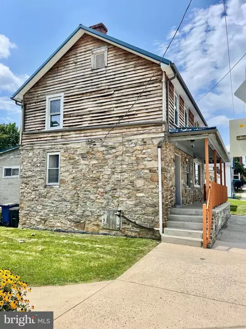 18 E Water, Smithsburg, MD 21783 photo 5