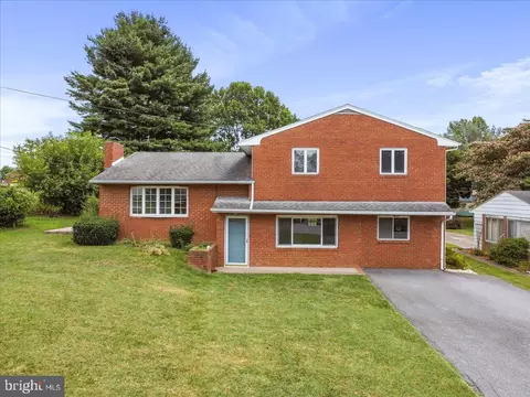 226 Woodpoint Ave, Hagerstown, MD 21740