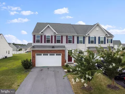 18211 Brownstone Pl, Hagerstown, MD 21740