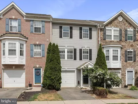 947 Monet Dr, Hagerstown, MD 21740