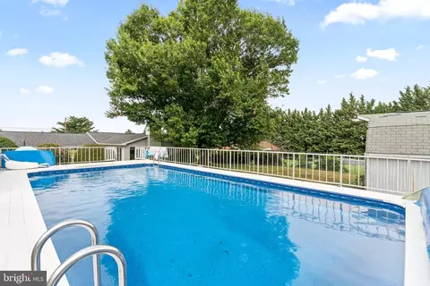 Exterior - 8003 Mapleville Rd, Boonsboro, MD 21713 photo 5 of 6