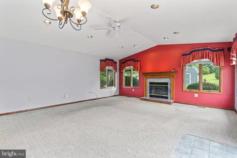 Living - 8003 Mapleville Rd, Boonsboro, MD 21713 photo 6 of 8