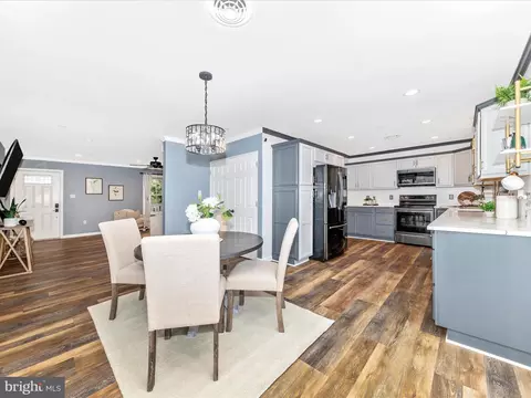 Dining - 23 Mill St, Clear Spring, MD 21722 photo 2 of 2