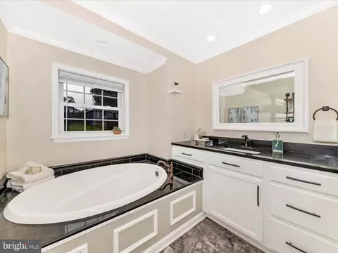 Bath - 23 Mill St, Clear Spring, MD 21722 photo 2 of 4