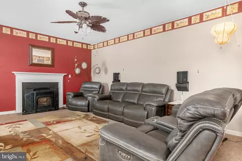 22428 Durberry Rd, Smithsburg, MD 21783 photo 13