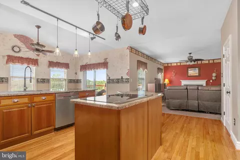 22428 Durberry Rd, Smithsburg, MD 21783 photo 12