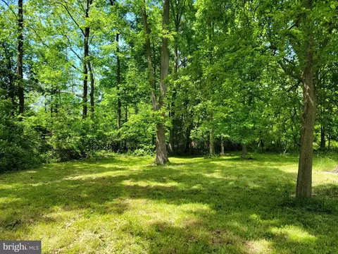 Exterior - 13337 Rowe Rd, Smithsburg, MD 21783 photo 8 of 9