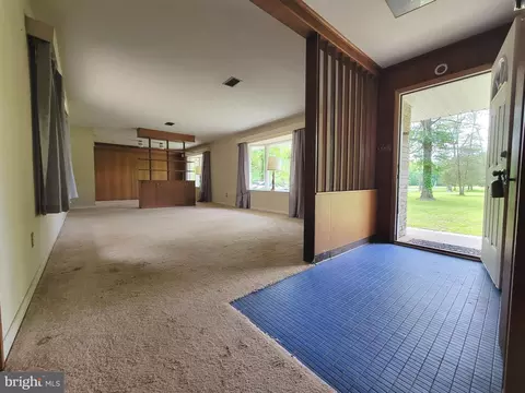 Living - 13337 Rowe Rd, Smithsburg, MD 21783 photo 1 of 15