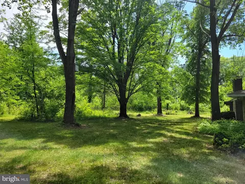 Exterior - 13337 Rowe Rd, Smithsburg, MD 21783 photo 2 of 9