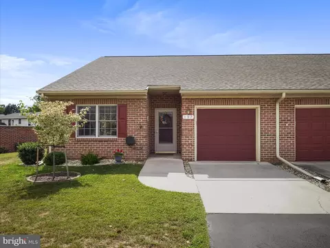 137 Sunbrook Ln #182, Hagerstown, MD 21742
