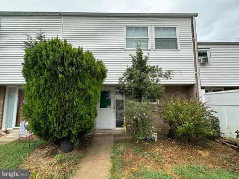 421 Bethlehem Ct, Hagerstown, MD 21740